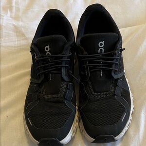 On Cloud  womens running shoes size 7
